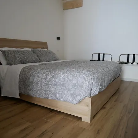 Loto Apartment *